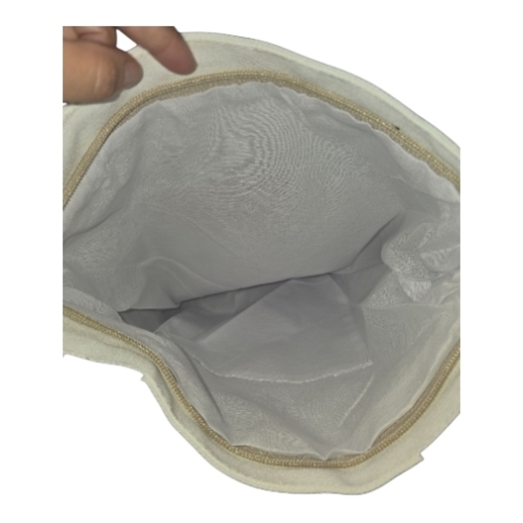 NWOT Hello Kitty Cream and Black Tote Bag - Picture 4 of 4